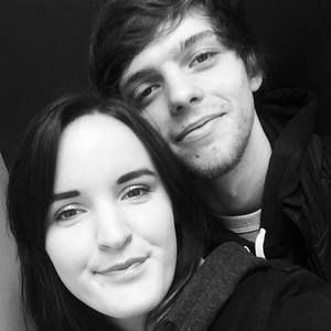 Meet your Posher, Cera